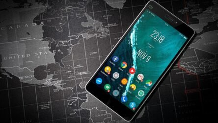 Top 5 Best Mobile Phones In 2025: Ultimate Guide to  choosing the Right Smartphone